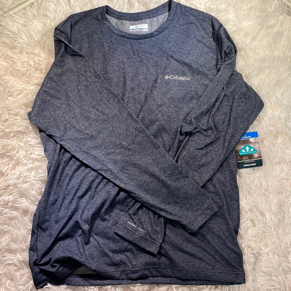 COLUMBIA men’s long sleeve light weight t-shirt. Size M